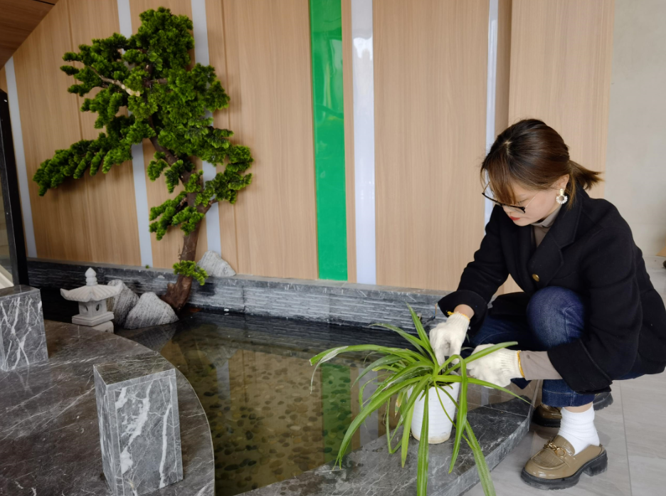 薩震節能空壓機副總經理余總駐廠辦公