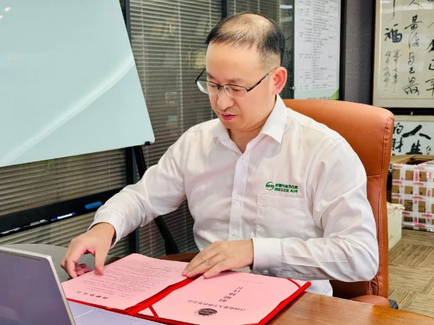 �_���ܿՉ��C